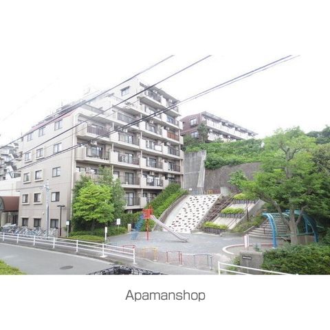 ライオンズマンション横浜鴨居の外観写真