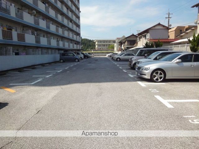 ロゼ３[1DK/31.53m2]の駐車場2