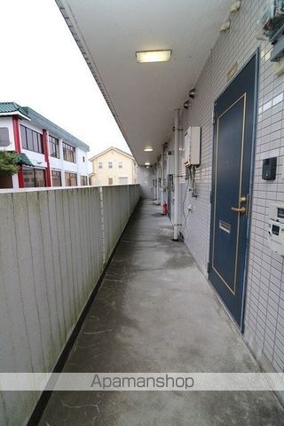 マンションシャルムAの玄関写真