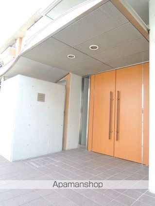 ボヌール三軒茶屋[1DK/34.5m2]のエントランス1