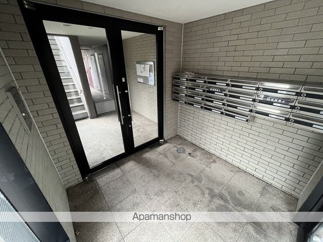 ENCOURAGERの玄関写真
