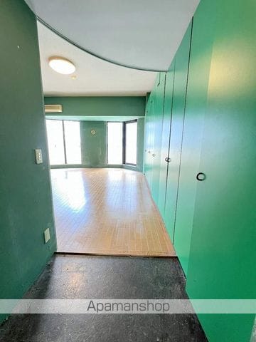 グラスホッパーの内装写真