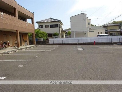 和歌山県和歌山市栗栖[1LDK/45.36m2]の駐車場1