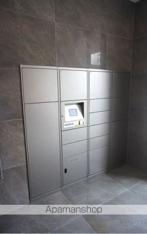 エンクレストNEO博多駅南の玄関写真