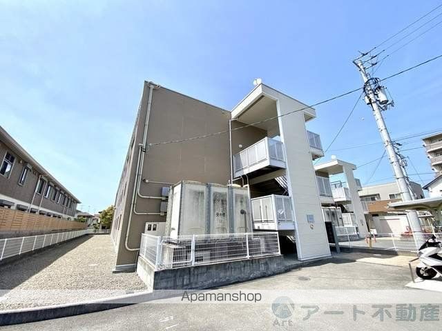 レオパレスドウージェームの外観写真