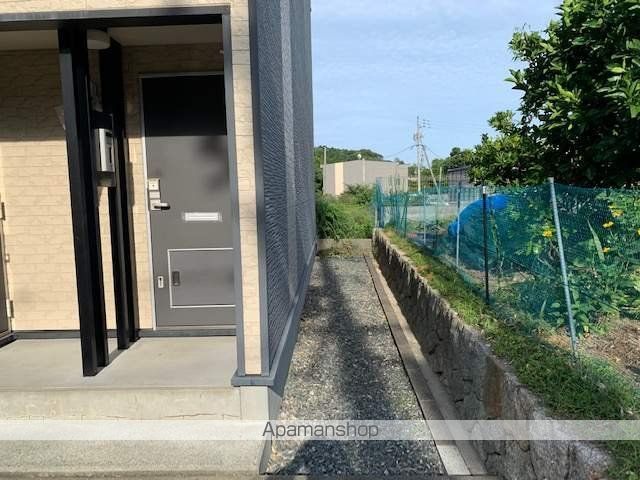 レオパレスあかつきの玄関写真