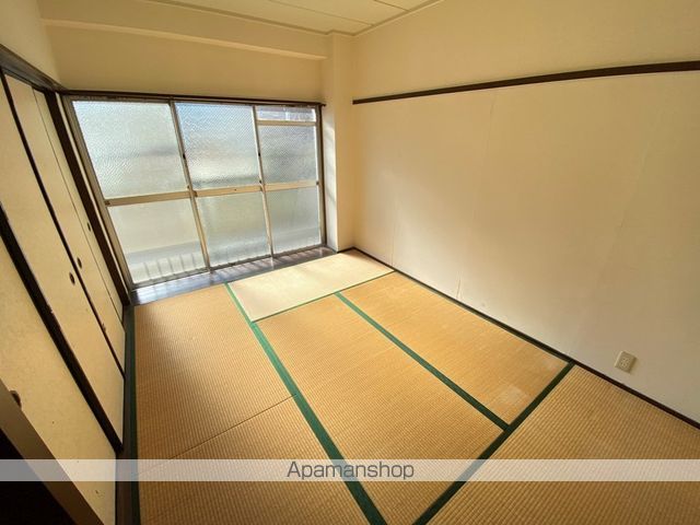 菱屋西ハウスの内装写真