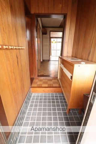 高岡市本丸町5-19戸建の内装写真