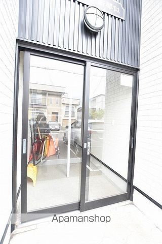 レオーネ新琴似の玄関写真