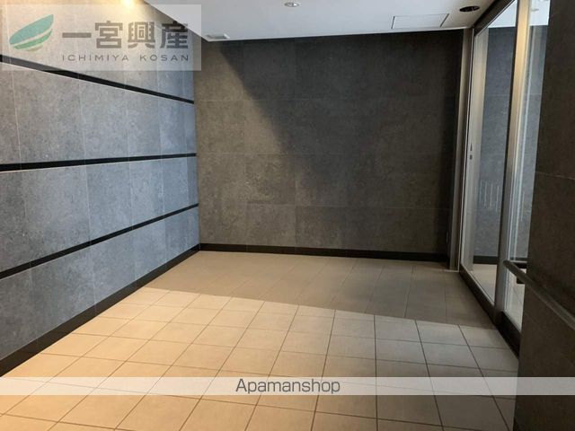 アルファスマート市駅西の玄関写真