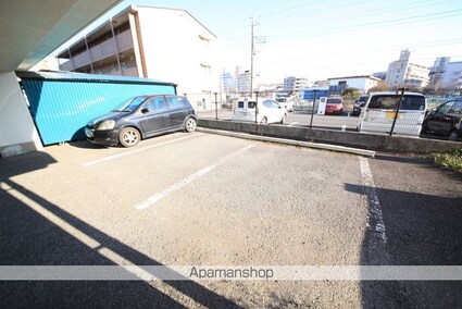 ビューラー堀之内[2DK/44.12m2]の駐車場