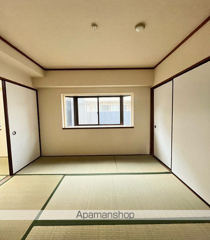 AXIS JUNII番館の内装写真