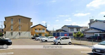 Ｄーｒｏｏｍトラベシア[1R/32.55m2]の駐車場
