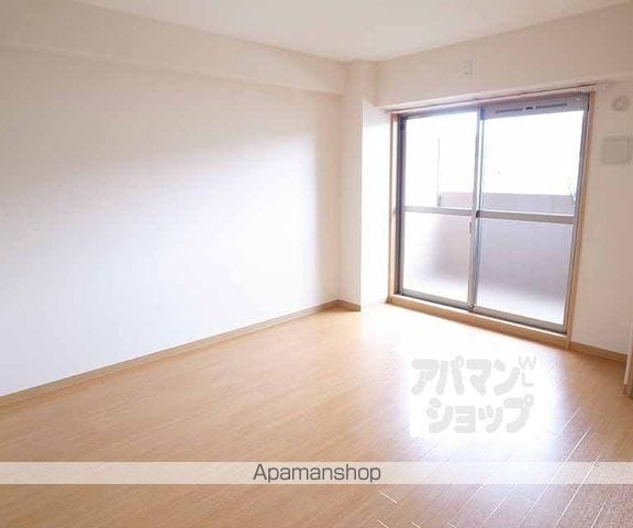 コンフォーレ栗栖野の内装写真