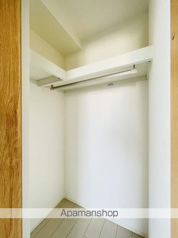 SPAZIO METALLOの内装写真
