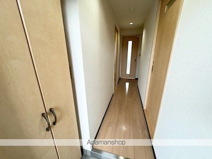 レジデンス・ジャパン３[2DK/45m2]の玄関