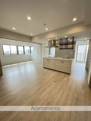 ザ・パークハビオＳＯＨＯ祐天寺[3LDK/67.89m2]のリビング・居間