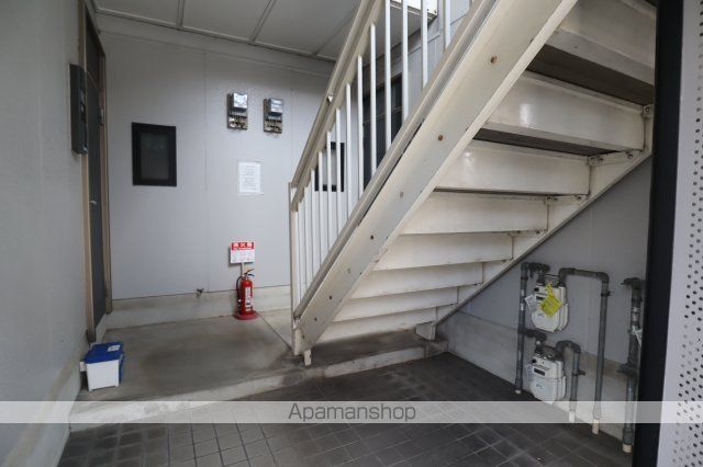 プレセア結崎の玄関写真