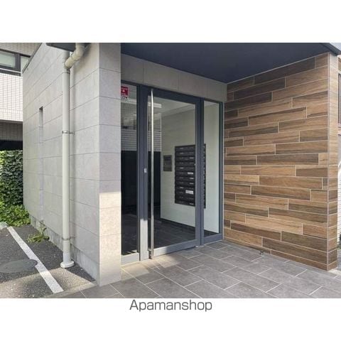 コンフォリア新中野IIの外観写真