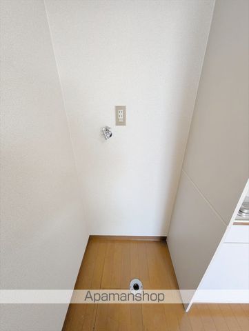ヴィラ鶴新田 弐番館の内装写真