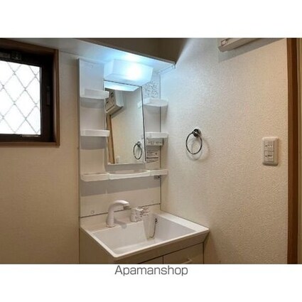 ＡＶＥＮＵＥ　Ｂ[1K/33.81m2]のリビング・居間