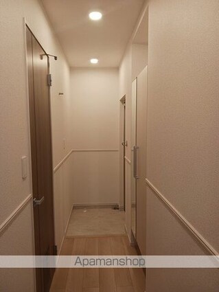 和歌山県和歌山市紀三井寺[1LDK/49.6m2]の玄関