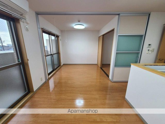 カレントひばりの内装写真