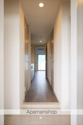 東京都新宿区西落合２丁目[1K/25.18m2]の玄関1