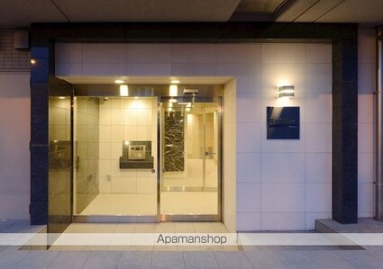 レジディア高円寺[1DK/31.77m2]のエントランス1