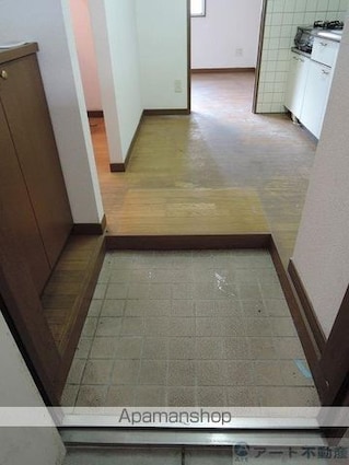 ペスコスターニョ　Ｃ棟[1K/30.4m2]の玄関