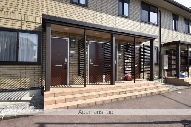 DーROOM利田 A棟の玄関写真