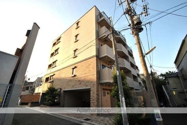 ラクラス杉並方南町の玄関写真