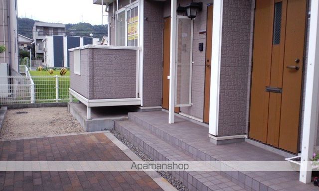 アニューメゾンフジイの玄関写真