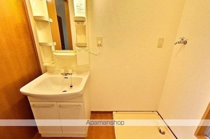 フローラ四月田　Ａ棟[2LDK/56.6m2]の洗面所