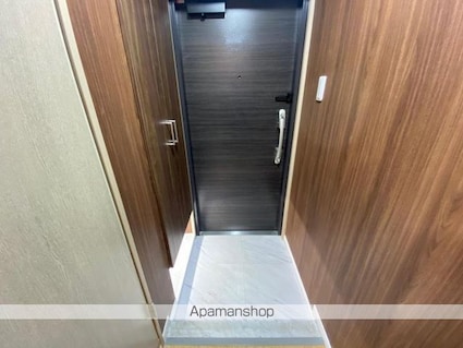 ウイングコート高松[1LDK/34.26m2]の玄関