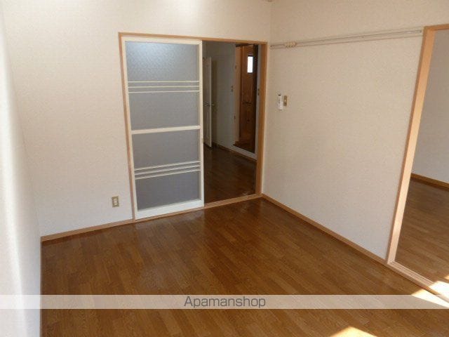 関西本線 春田駅 徒歩10分 2階建 築37年の内装写真