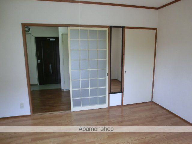 ロイヤル神田の内装写真