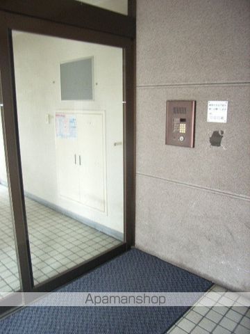 FLAT57の玄関写真