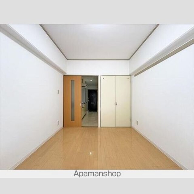 愛媛県松山市緑町１丁目[1K/19.8m2]のリビング・居間