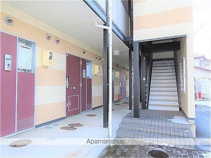 レオパレスサンズ[1K/22.35m2]のエントランス1