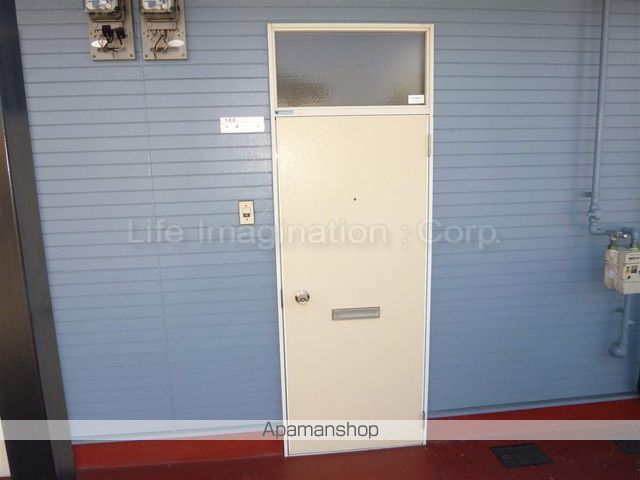 アーバニア西草津の玄関写真