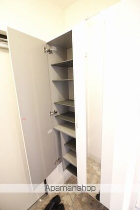 東京都立川市柏町４丁目[1LDK/40.9m2]の玄関