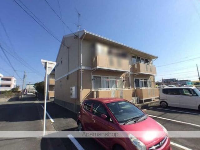 カトルセゾン B棟の外観写真