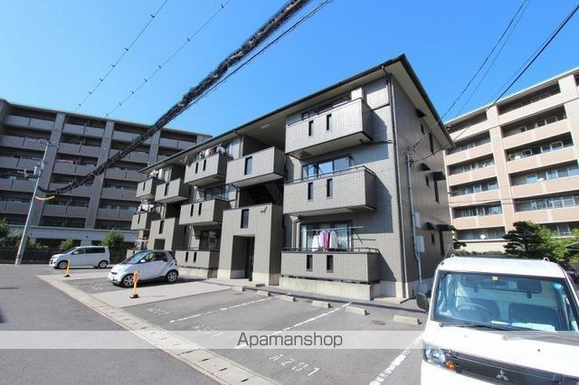 サンヒルズA・B・C棟の外観写真