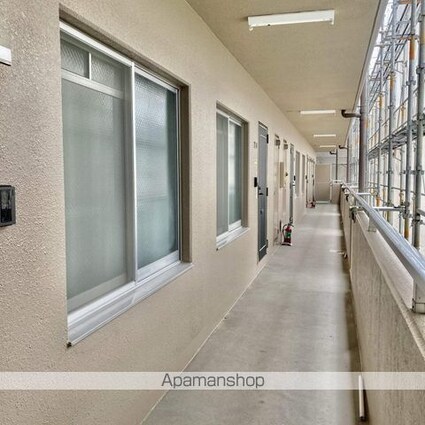 滋賀県甲賀市水口町貴生川２丁目[1LDK/48.5m2]のエントランス