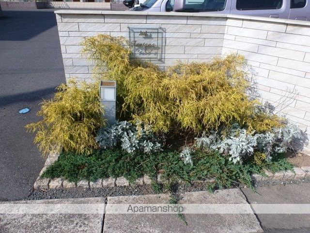 FONTANA Aの玄関写真