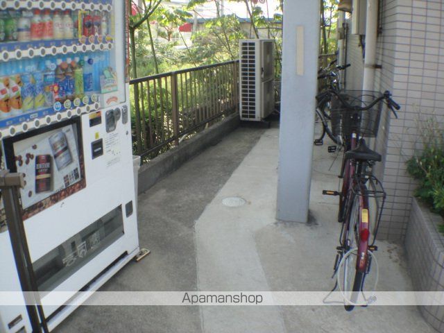 シャンテー津田の玄関写真