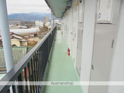 長野県松本市征矢野１丁目[1K/22.28m2]のエントランス