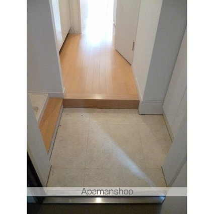 プレール・ドゥーク三鷹[1K/22.5m2]の玄関