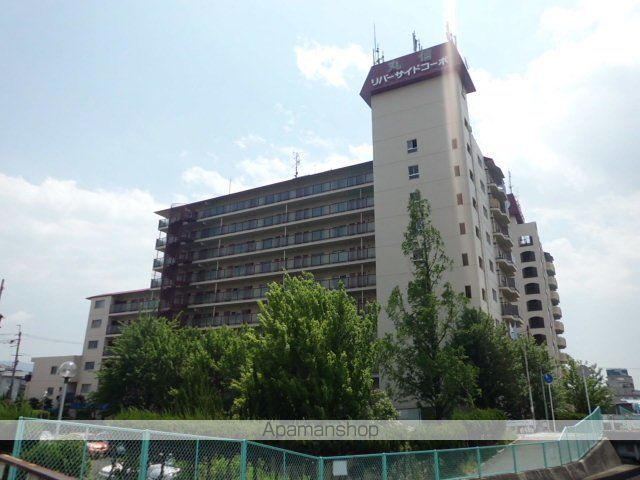 丸信リバーサイドコーポ2棟の外観写真